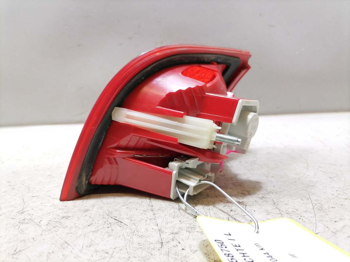 Audi A3 8P original R&uuml;cklicht R&uuml;ckleuchte innen links Vorfacelift 5 T&uuml;rer BJ06